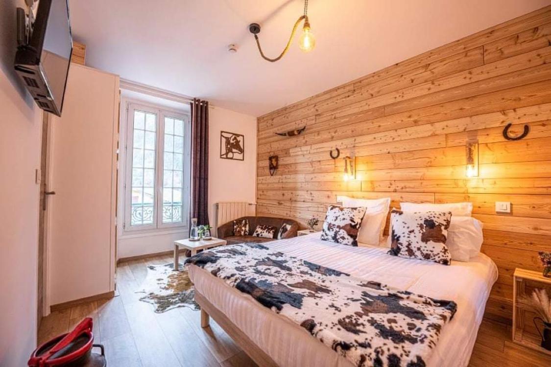 Hotel La Bonne Auberge Saint-Martin-Vésubie Екстериор снимка