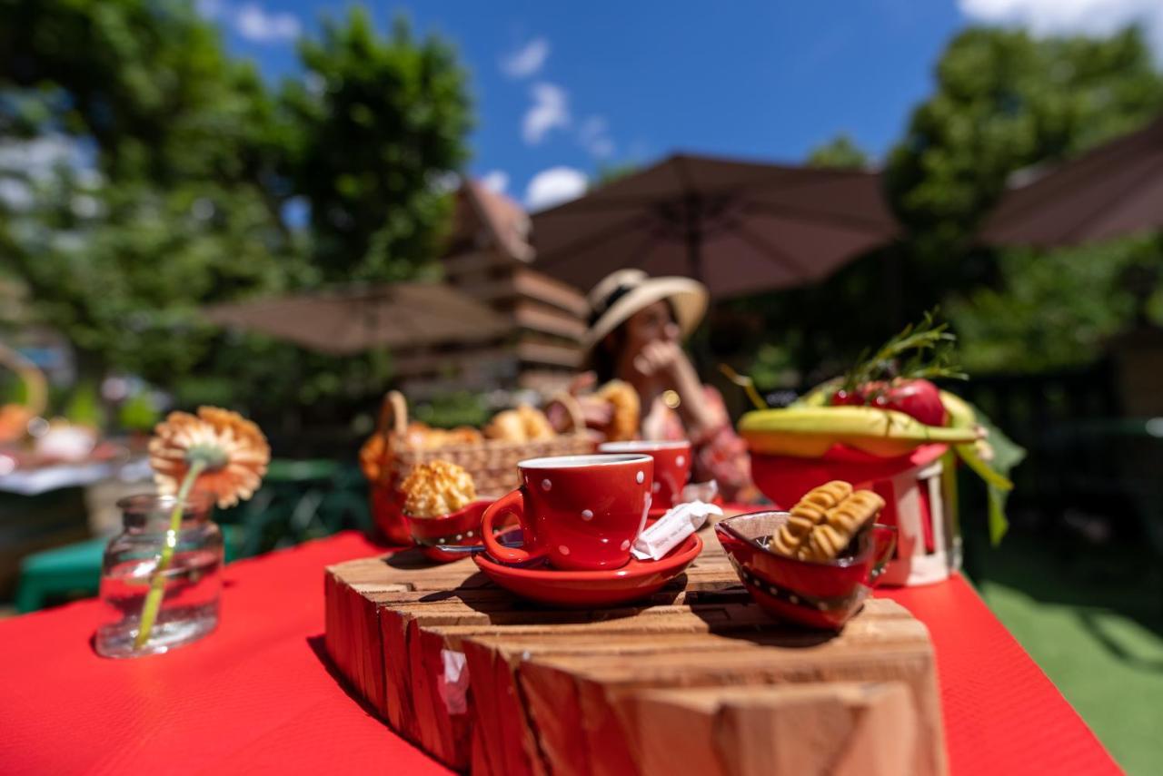 Hotel La Bonne Auberge Saint-Martin-Vésubie Екстериор снимка